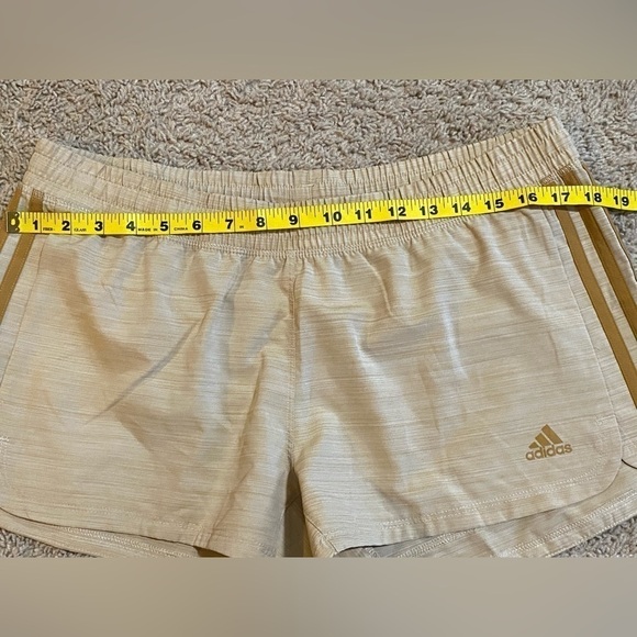 Adidas Tunning Shorts Size L - Picture 4 of 5